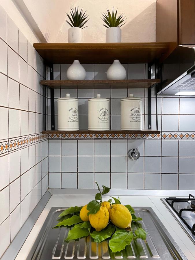 Old Town Lemon Charm Apartment Бордихера Екстериор снимка